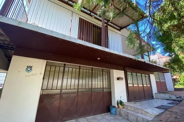 ESQUINA NOBRE NA CIDADE ALTA, PARA SEU FUTURO ESPAÇO DE NEGÓCIO