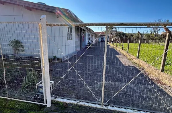 COMEÇE SUA VIDA NESSA ACONCHEGANTE CASA GEMINADA