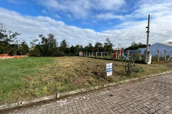 LOTEAMENTO ROSA SE DESENVOLVENDO COM IMÓVEIS DE QUALIDADE. FAÇA PARTE DESSE SONHO!