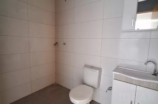 CASA PRONTA, SEM NECESSIDA DE REFORMAS! MUDANÇA RÁPIDA!