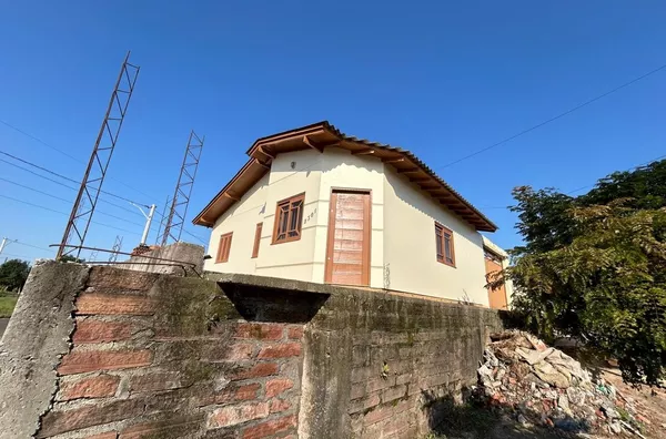 SUA MORADIA COM FUTURA AMPLIAÇÃO PARA COMÉRCIO DE PEQ PORTE