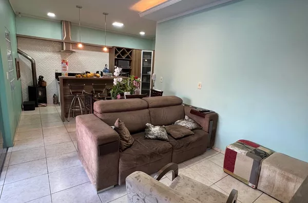 CASA COM 3 DORMITÓRIOS, PISCINA  E O CONFORTO QUE BUSCA