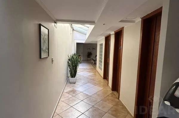PRÉDIO COMERCIAL À VENDA NO CENTRO, ÓTIMO LOCAL E ALTO FLUXO