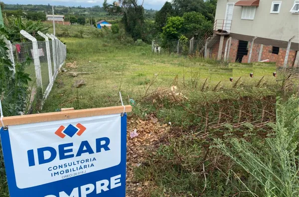 TERRENO PRÓXIMO DE ESCOLA E MERCADO NO BAIRRO CORONEL BRITO