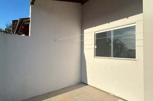 SOBRADO BEM LOCALIZADO COM GRANDE PÁTIO NOS FUNDOS E NA FRENTE - Foto 8