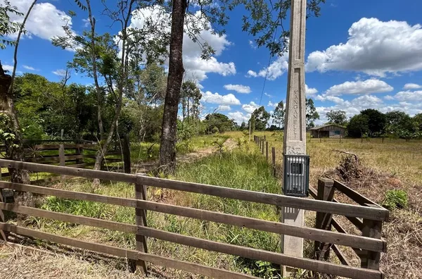 CHÁCARA DE 4.721m² COM FRENTE ASFALTADA E PRÓXIMO DO COMÉRCIO