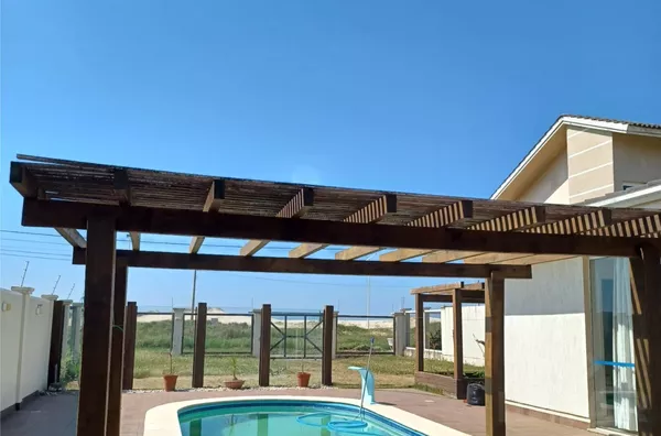 CASA DE 2 SUÍTE, COM PISCINA E A MENOS DE 100m DO MAR - Foto 9