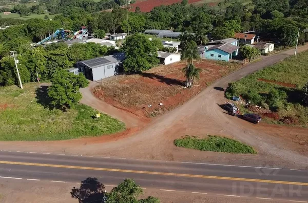 TERRENO DE 589m² A BEIRA DA RSC-453. NÃO PERCA TEMPO!