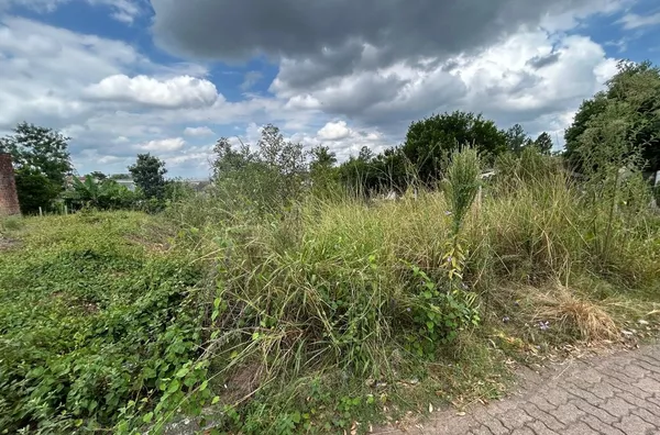 LINDO TERRENO COM MUITO ESPAÇO PARA VOCÊ CONSTRUIR E REALIZAR SEU SONHO