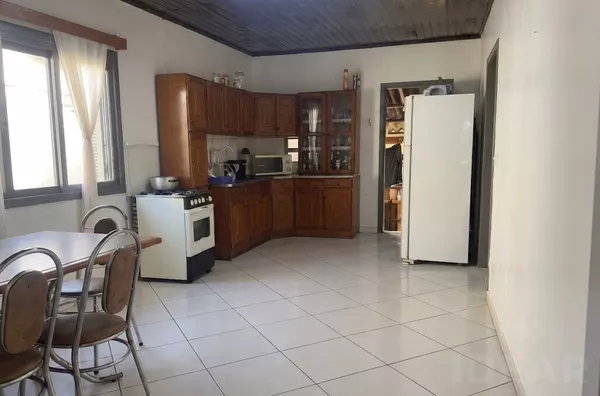 CASA DE 4 DORMITÓRIOS  NO BAIRRO XANGRILÁ - Foto 5