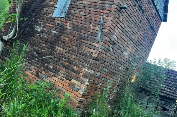 ÁREA DE TERRA COM 70% DE PLANTIO A MINUTOS DO CENTRO