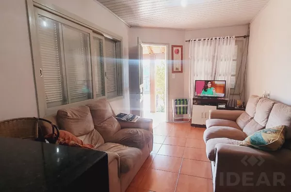 CASA DE 140m², COM 3 DORMITÓRIOS NO BAIRRO MORSCH