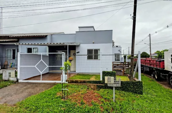 UNIDADE DE ESQUINA COM ESPAÇO PARA JARDIM OU DECK