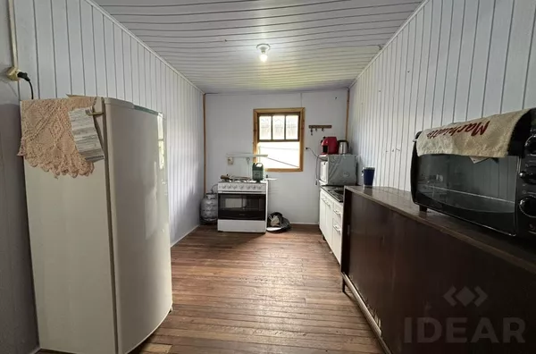 ÓTIMA LOCALIZAÇÃO COMERCIAL, NO CENTRO COMERCIAL DA AVIAÇÃO