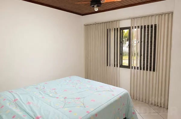 CASA DE 4 DORMITÓRIOS  NO BAIRRO XANGRILÁ - Foto 6