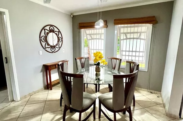 A CASA DE SEUS SONHOS BEM A SUA FRENTE, VENHA CONHECER