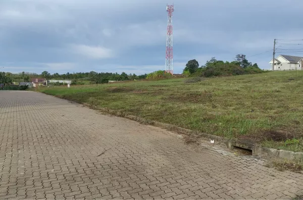 TERRENO EM REGIÃO DE EXPANSÃO NA LINHA SANTA CRUZ