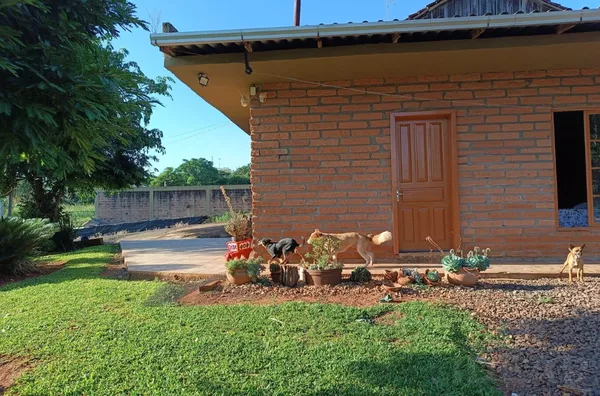 PROCURANDO RESIDÊNCIA COM ESPAÇO COMERCIAL? INFORME-SE