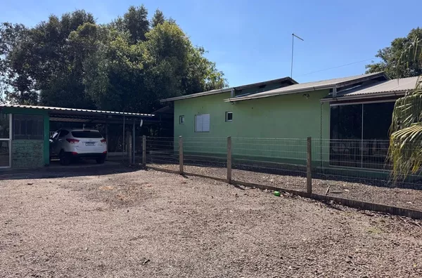 CHÁCARA DE 4.500m² COM NO MÁXIMO 200m DE ESTRADA CASCALHADA