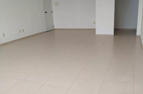 SALA COMERCIAL EM EXCELENTE LOCALIZAÇÃO, NO CORAÇÃO DA CIDADE
