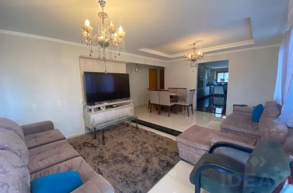 CASA AMPLA, CONFORTÁVEL E BEM LOCALIZADA. PERFEITA ESCOLHA!