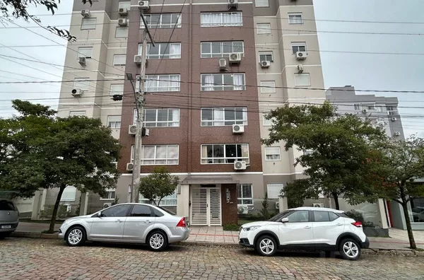 APARTAMENTO AMPLO E BEM LOCALIZADO, NO CENTRO DA CIDADE
