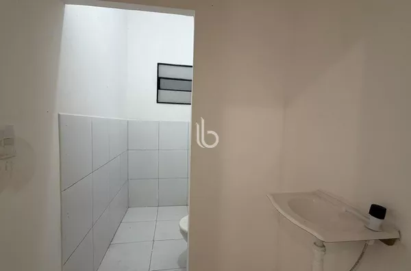 Quitinete para locação no Centro de Horizonte – com 1 quarto