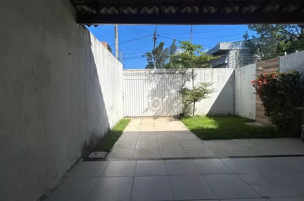 Casa para locação de 3 quartos,  Coité, Eusébio