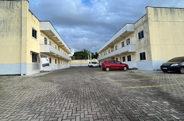 Apartamento para locação de dois quartos no 1° andar em Caucaia