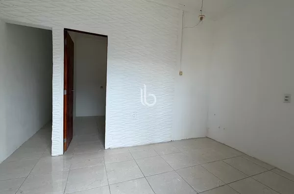 Quitinete para locação no Centro de Horizonte – com 1 quarto