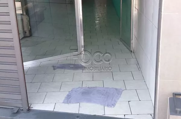  Loja Comercial com Residencial Acoplado Benjamin Costant