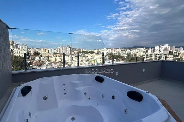 Cobertura 1dormitório 1 vaga Cidade Baixa