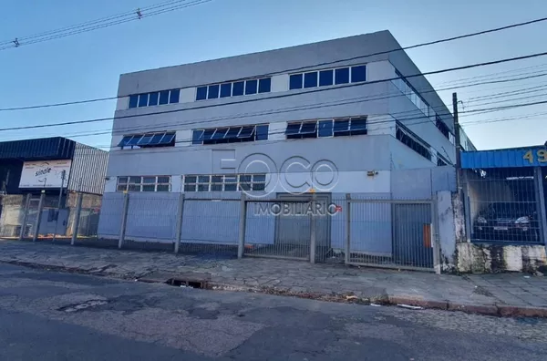 Prédio Comercial com depósito e quadra para venda e locação  Partenon Porto Alegre, 2.100m²