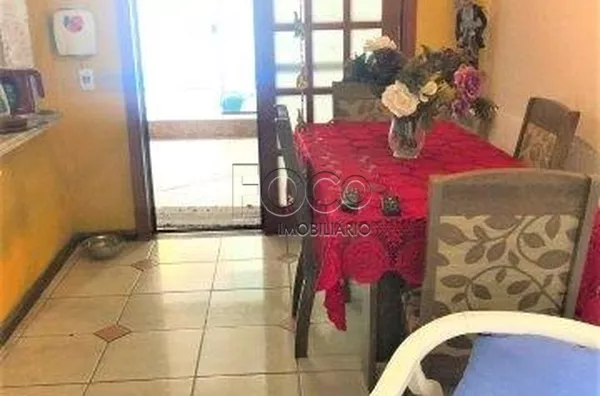 Casa semimobiliada para venda 3 dorm Guarujá  Porto Alegre, 120m²