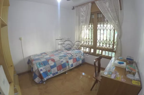 Apartamento 3 dorm. vaga Petrópolis Porto Alegre, 145m²