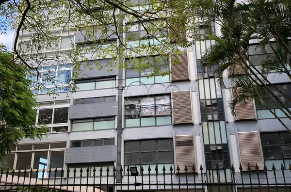 Apartamento 3 dorm. Moinhos de Vento Porto Alegre,130m²