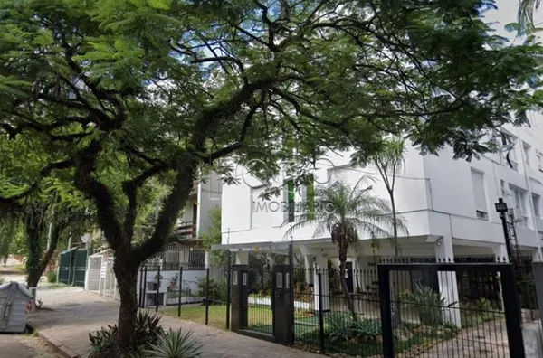 Cobertura semi mobiliada 2 dorm. com vaga Petrópolis Porto Alegre, 227m²