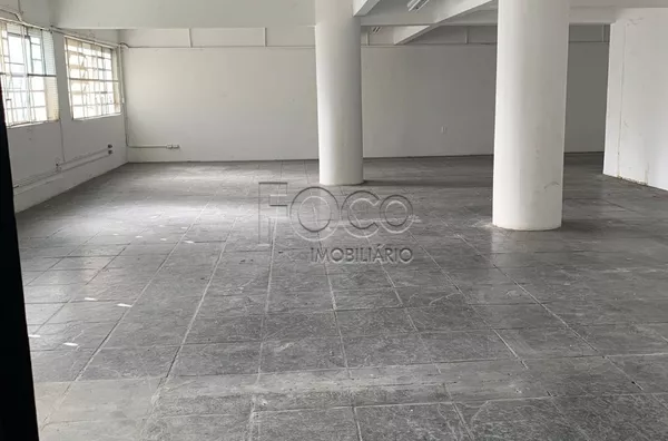 Sobre loja para aluguel em frente ao HCPA  Porto Alegre