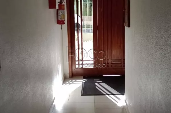 Compre apartamento de 2 quartos e garagem, Rubem Berta, Porto Alegre