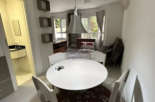 1 Dormitório mobiliado, churrasqueira, elev e vaga