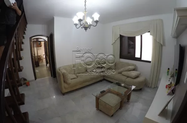 Casa para venda com 4 dorm. com garagem Santa Cecilia Porto Alegre, 420m²