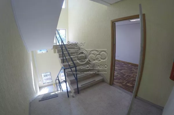 Prédio Comercial  para aluguel Santana Porto Alegre, 880m²