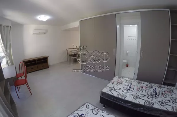 1 Dormitório mobiliado, churrasqueira, elev e vaga