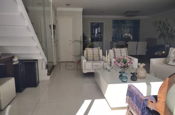 "Apto 3 suítes ao lado Parque do Ibirapuera, lazer completo, 3 vagas!"