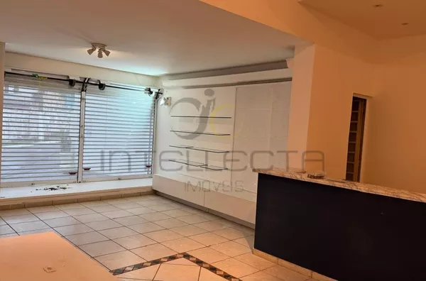 Casa Comercial para Locação na Aclimação – Espaço e Funcionalidade em 264 m²