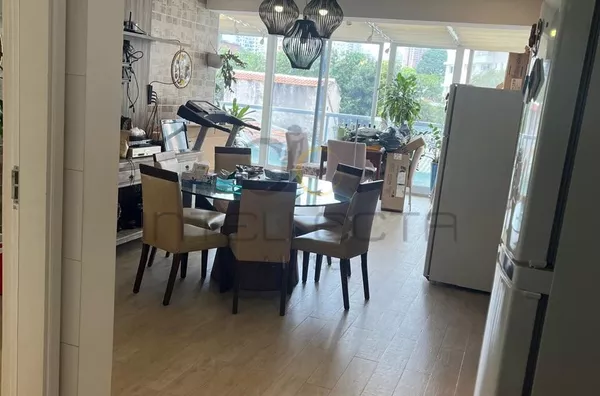 Luxo e Sofisticação: Apartamento de 350 m² com Varanda Gourmet na Vila Mariana!