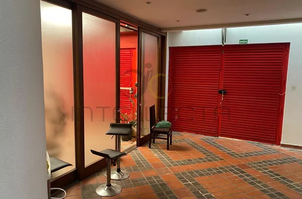 Linda Casa Versátil - Comercial ou Residencial no Jardim Vila Mariana