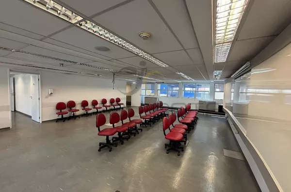 Conjunto Comercial de Alto Padrão com 300m² – Bela Vista