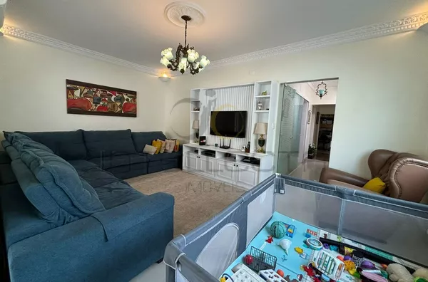 Sobrado Reformado e Aconchegante em Localização Privilegiada