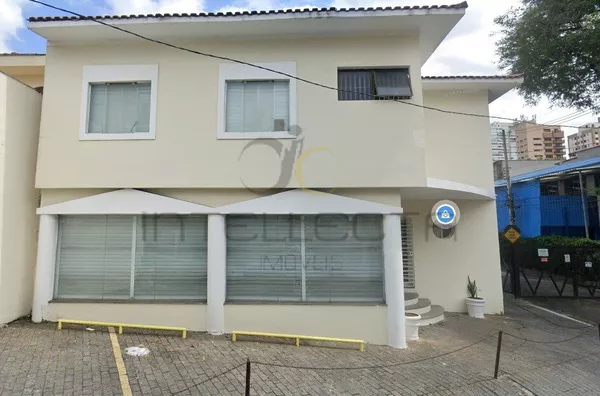 Casa Comercial para Locação na Aclimação – Espaço e Funcionalidade em 264 m²